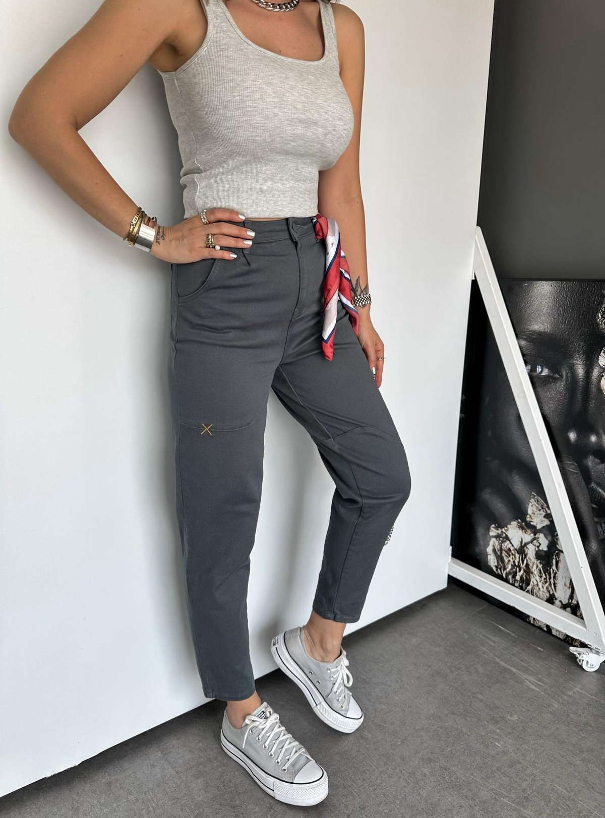 Gri Dikişli Premium Pantolon