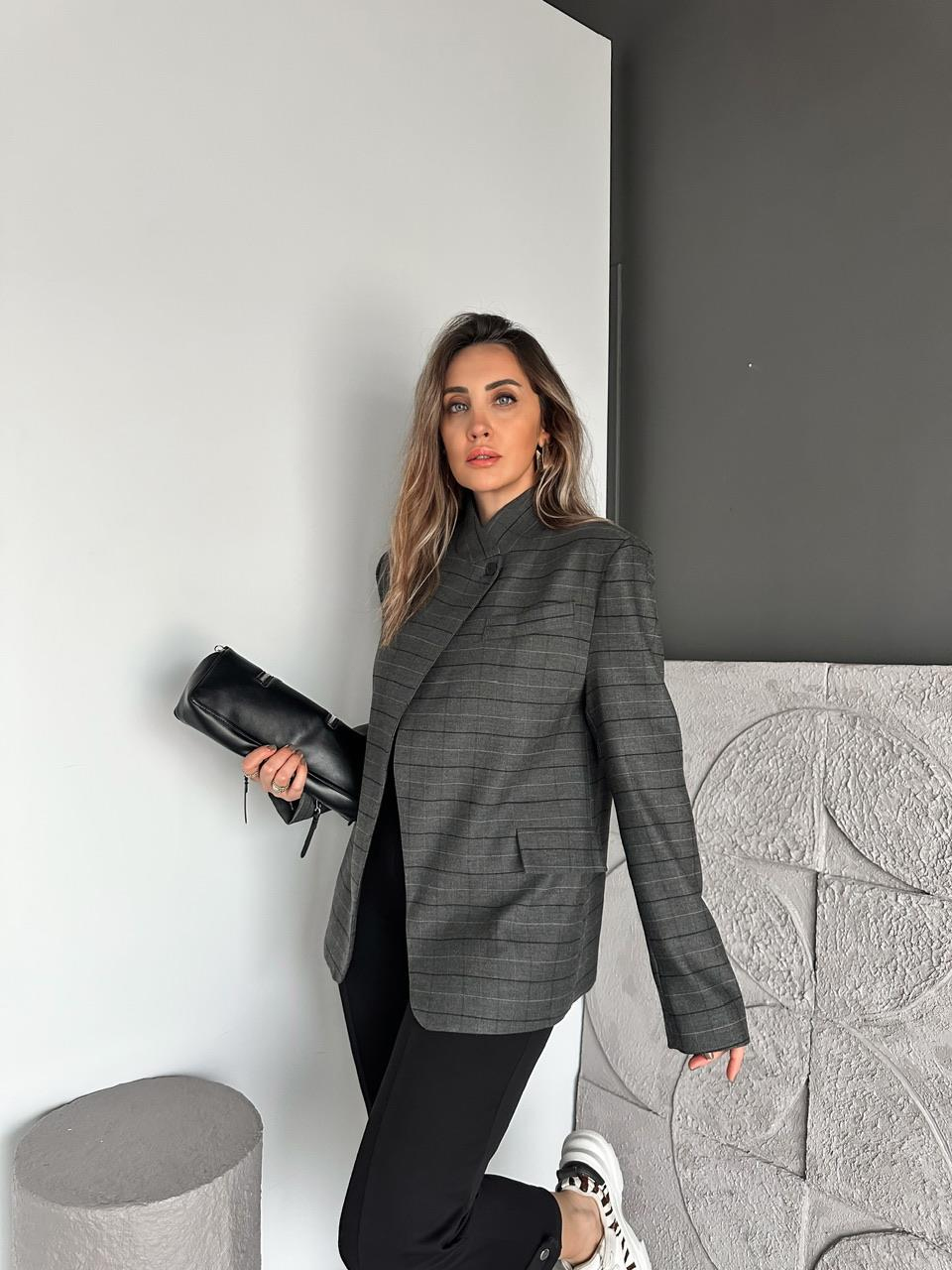 Gri Kruvaze Düğmeli Tasarım Ceket