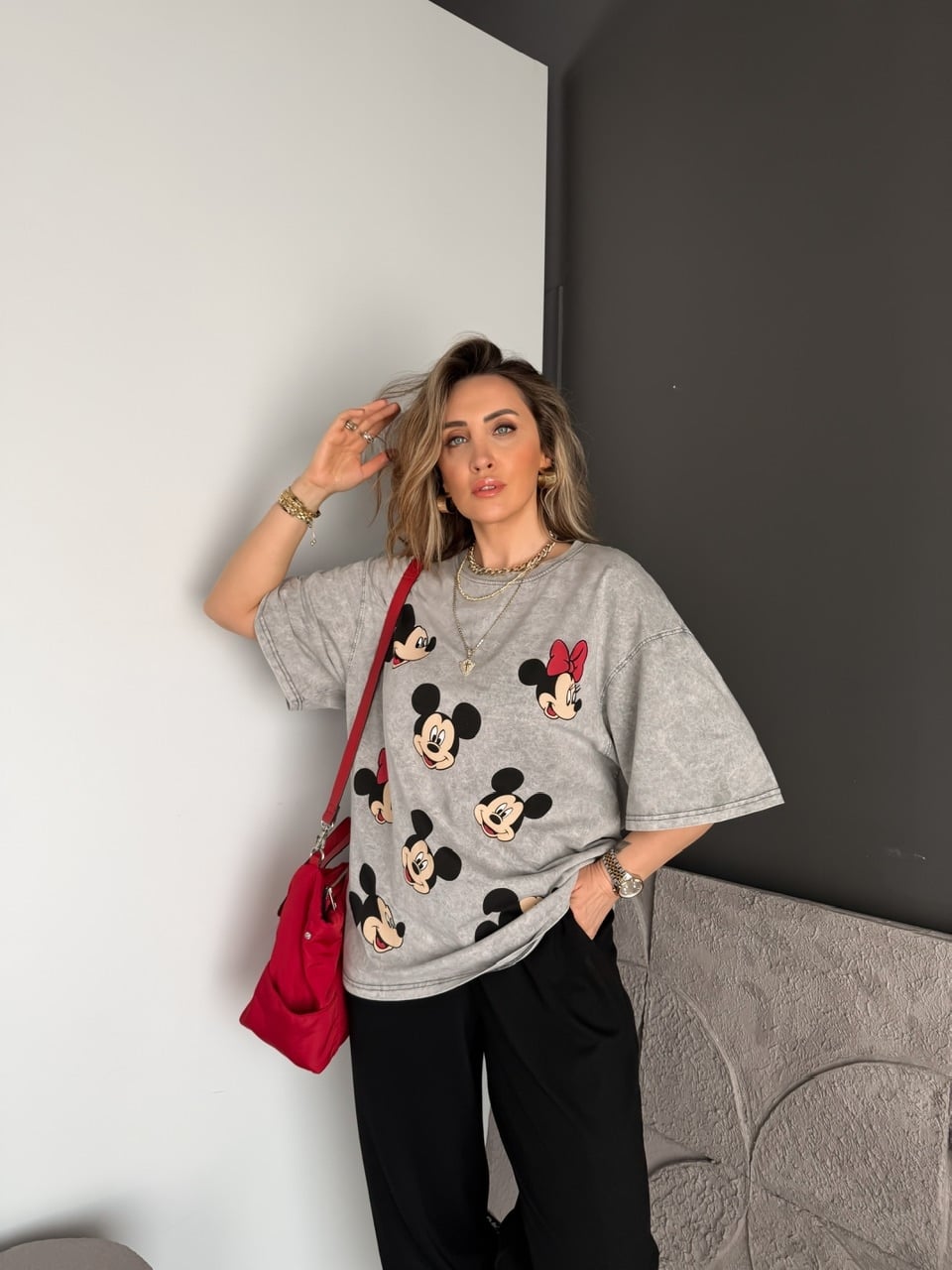 Gri Mickey Ve Minnie Baskılı Tshirt