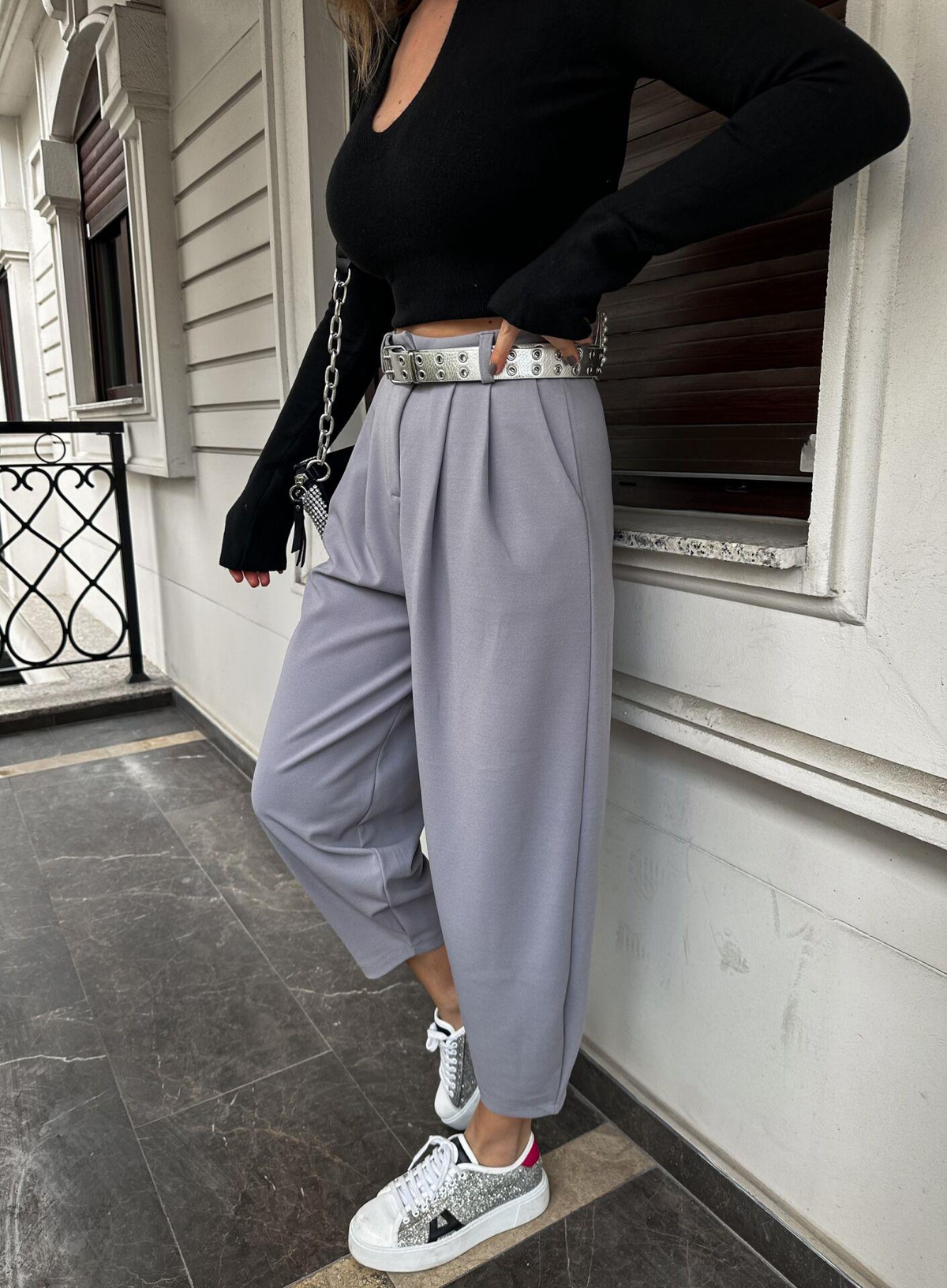 Gri Şalvar Kesim Cepli Pantolon