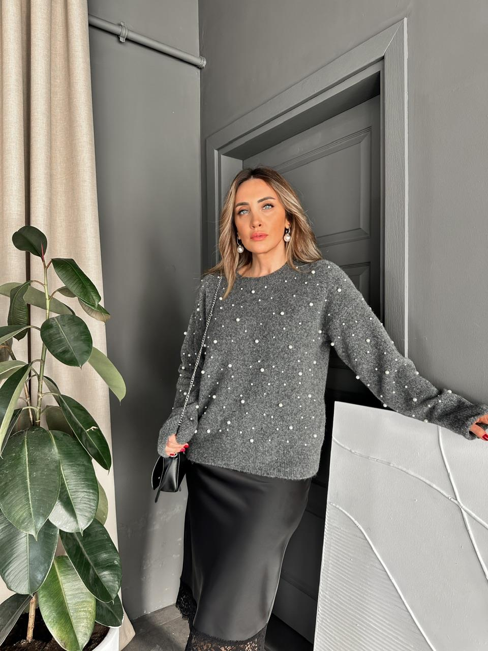 Gri Serpme İncili Kazak