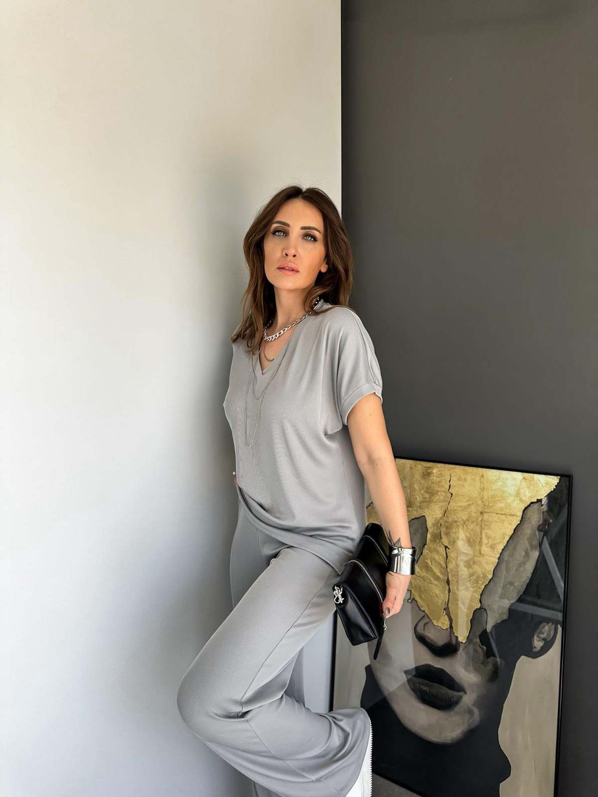 Gri  V Yaka Likralı Pamuk Takım