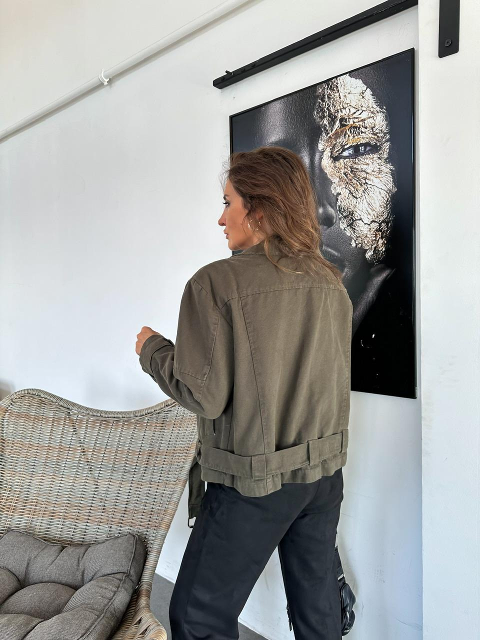 Haki Fermuarlı Premium Mont