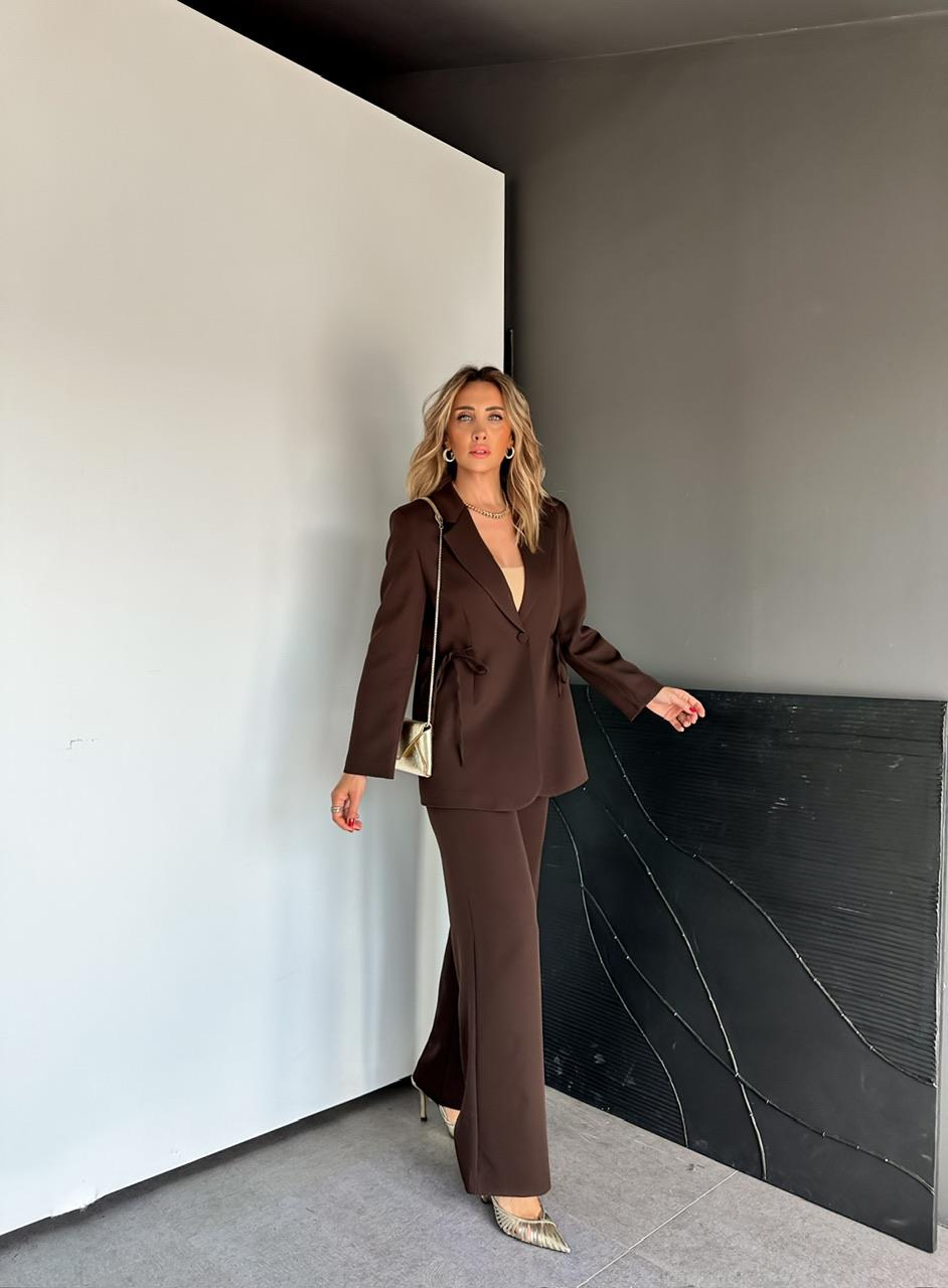 Kahve Ceketi İpli Klasik Takım