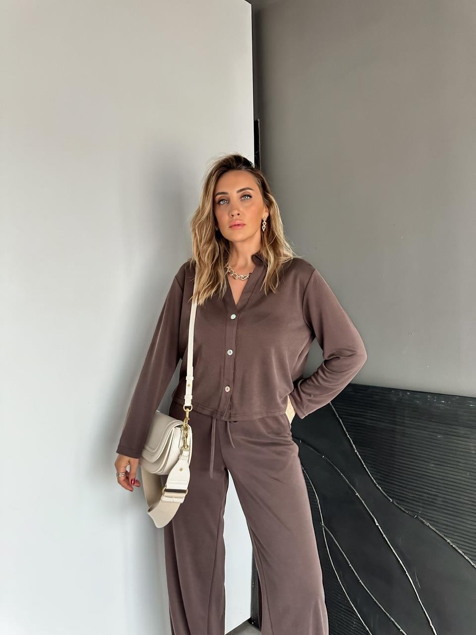 Kahve Düğmeli Marka Model Soft Takım