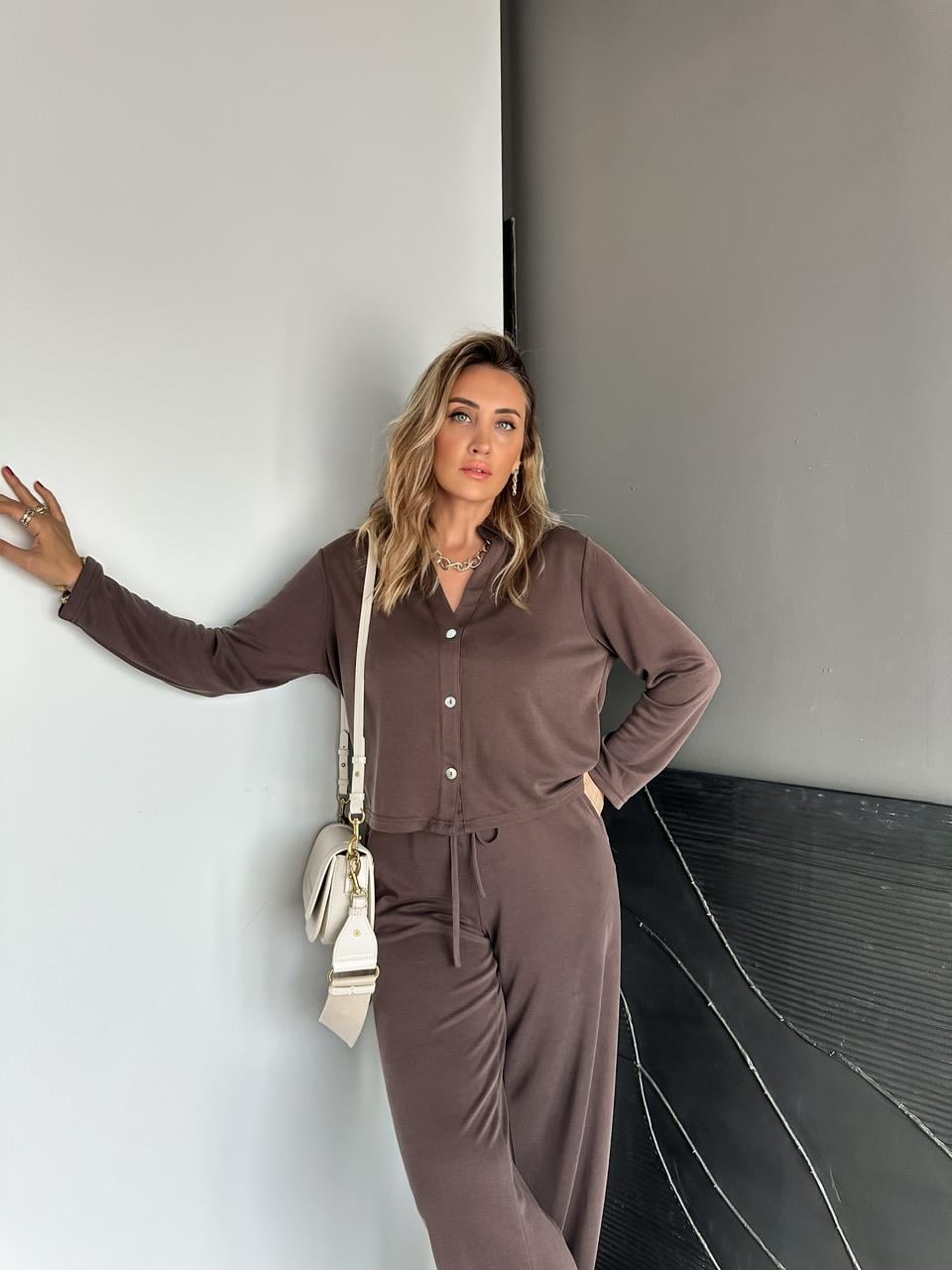 Kahve Düğmeli Marka Model Soft Takım