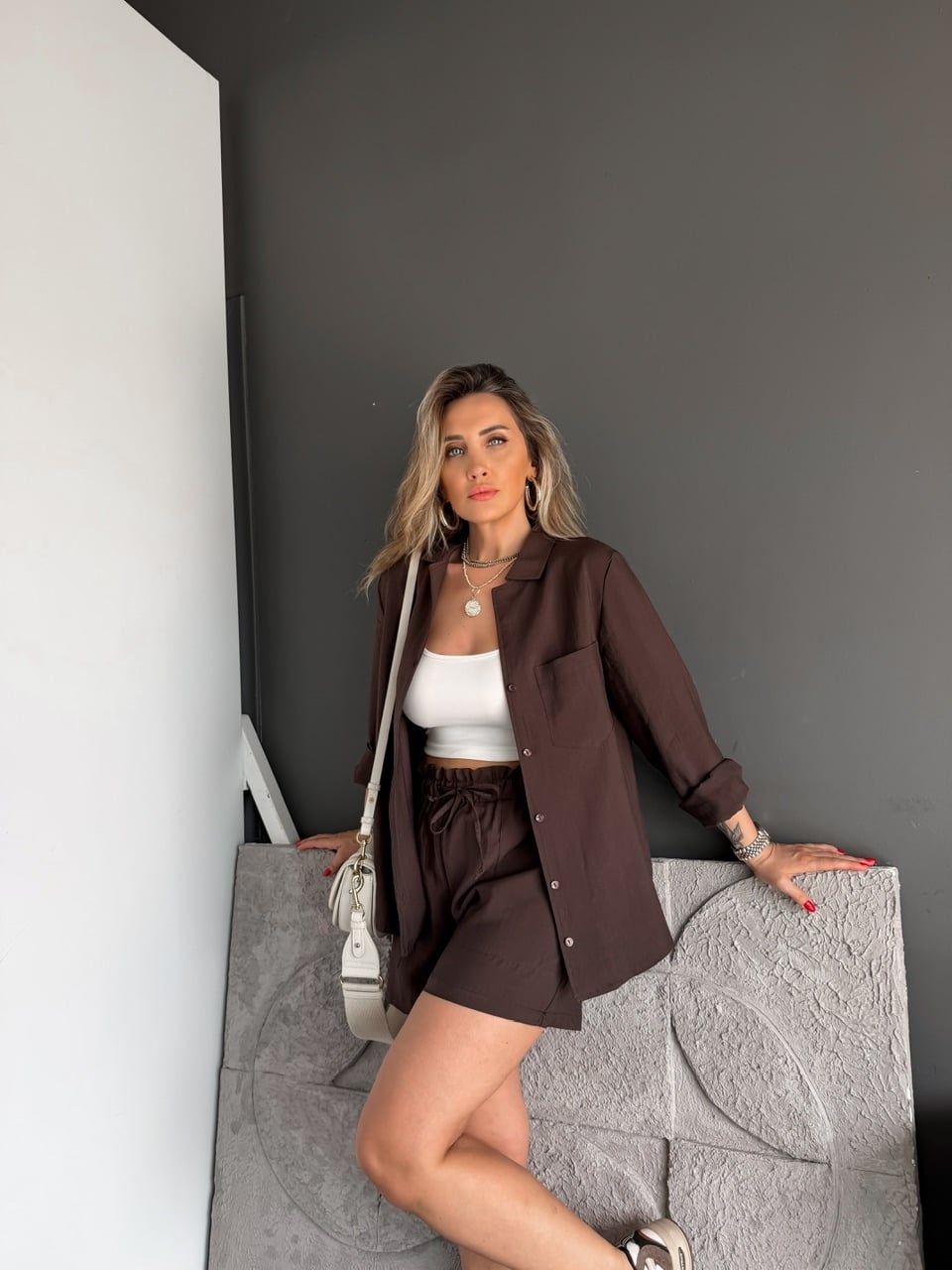 Kahve Gömlek Şortlu Zr Tensel Takım