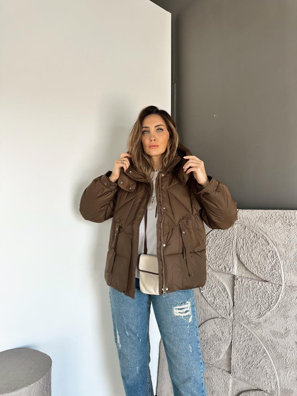 Kahve Kapşonlu Aksesuarlı Şişme Mont
