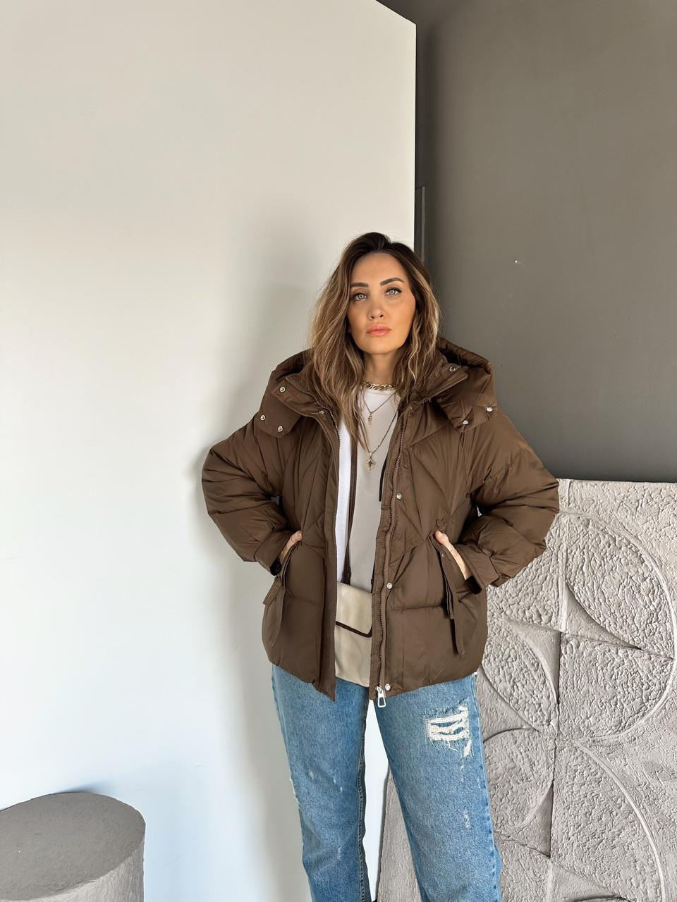 Kahve Kapşonlu Aksesuarlı Şişme Mont