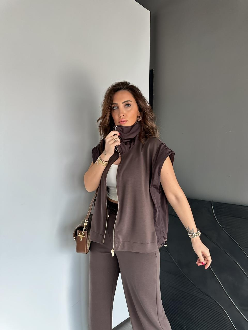 Kahve Paraşüt Detaylı Yelekli Takım