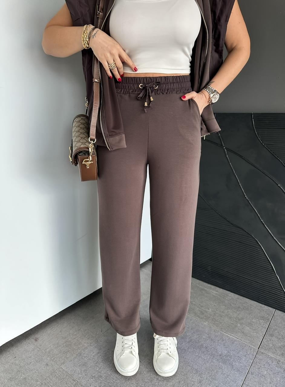 Kahve Paraşüt Detaylı Yelekli Takım