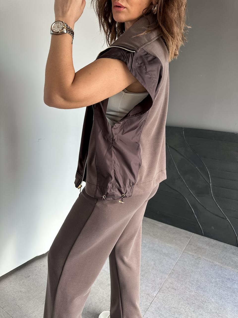 Kahve Paraşüt Detaylı Yelekli Takım