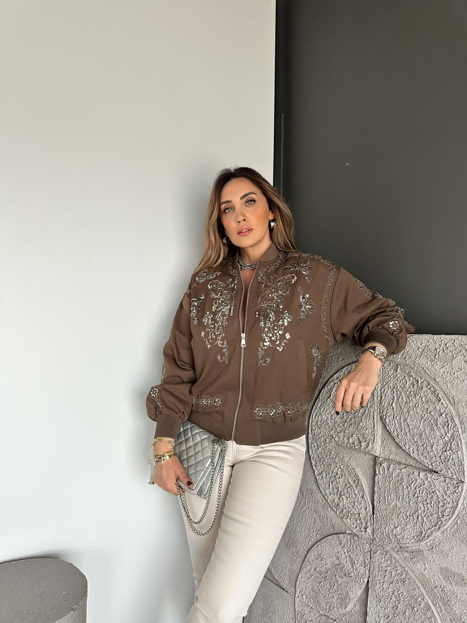 Kahve Pul İşlemeli Bomber Ceket