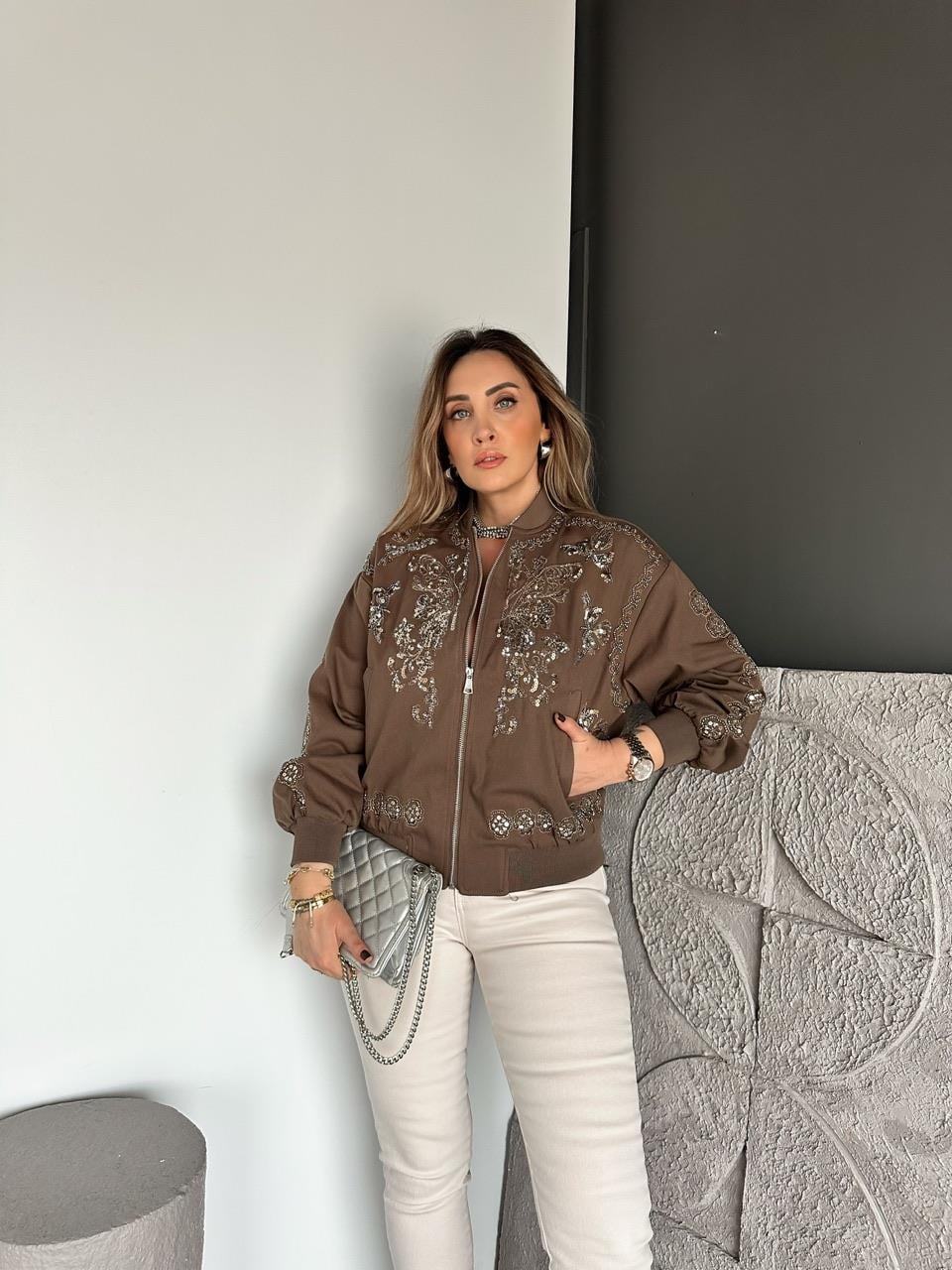Kahve Pul İşlemeli Bomber Ceket