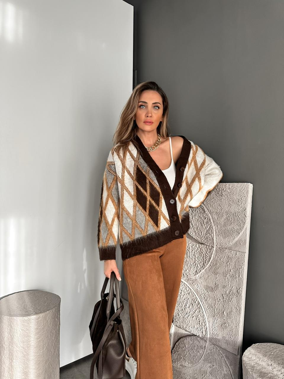Kahve Şeritli Baklava Desenli Hırka