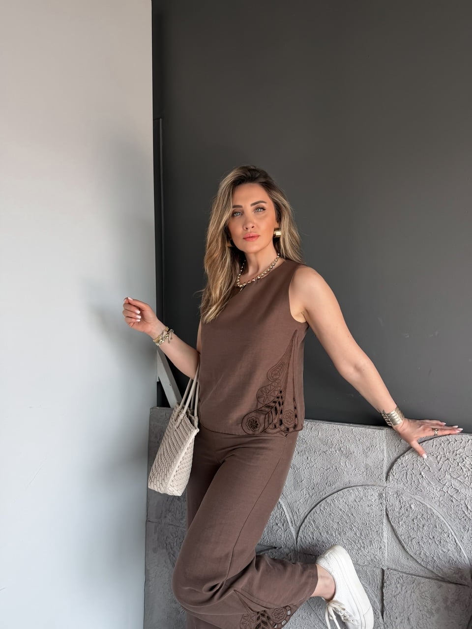 Kahve Sıfır Kol Nakış Parçalı Keten Takım