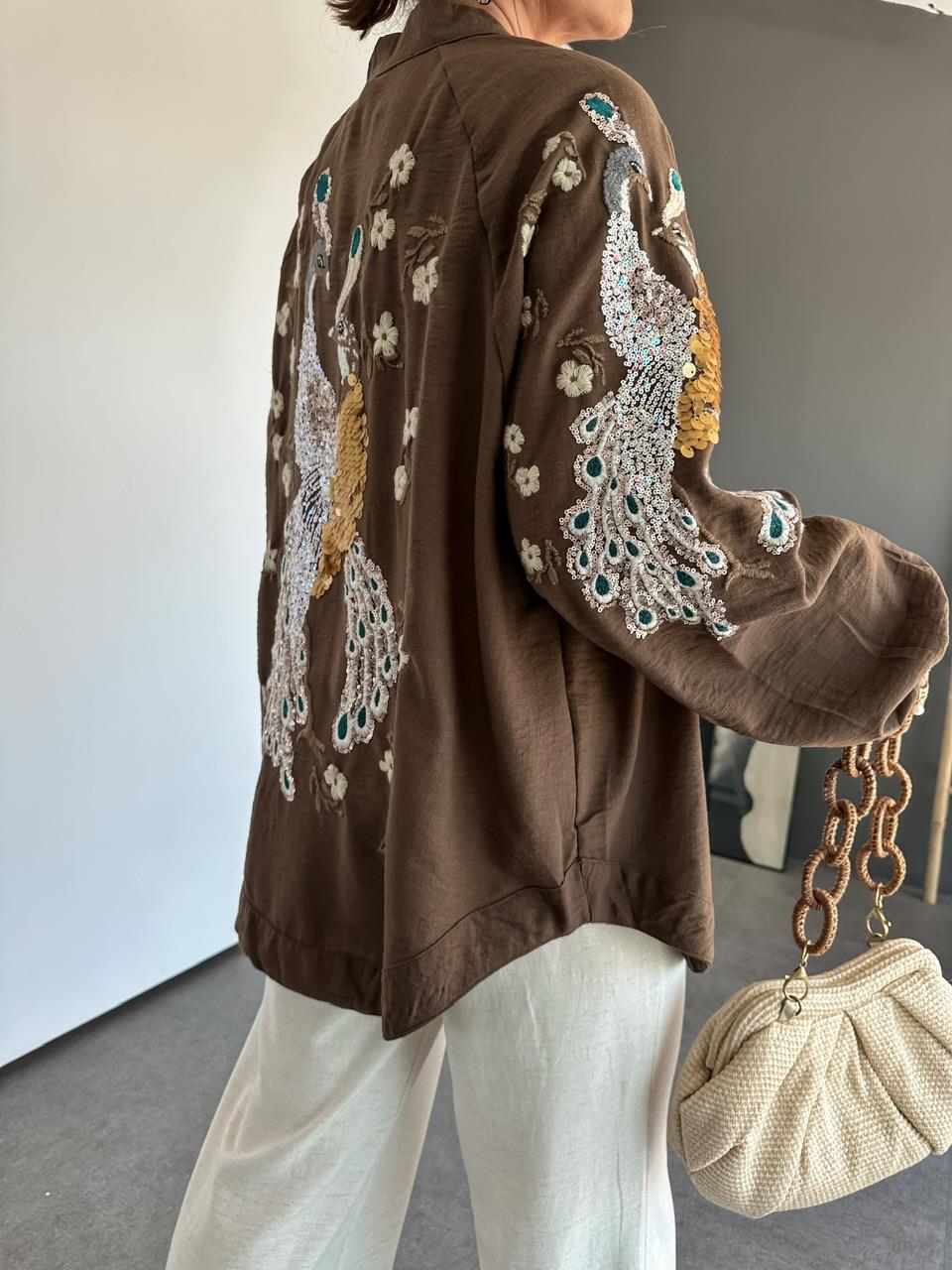 Kahve Tavus Kuşu İşlemeli Keten Kimono