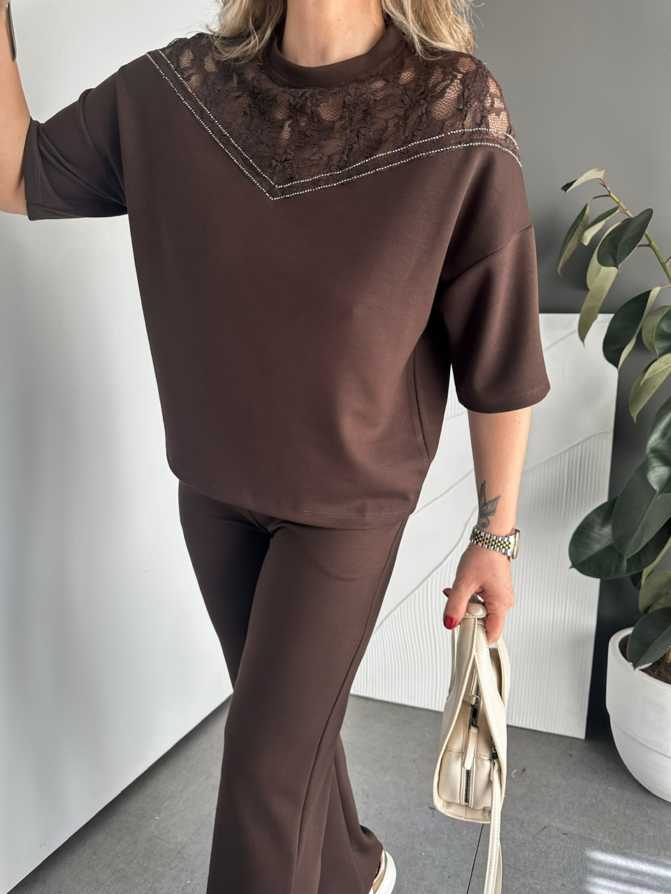 Kahve Yaka Dantel Parçalı Modal Takım