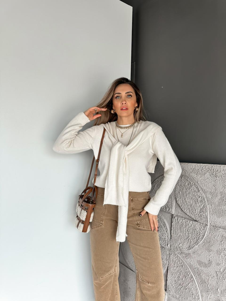 Krem Bağlamalı Basic Kazak