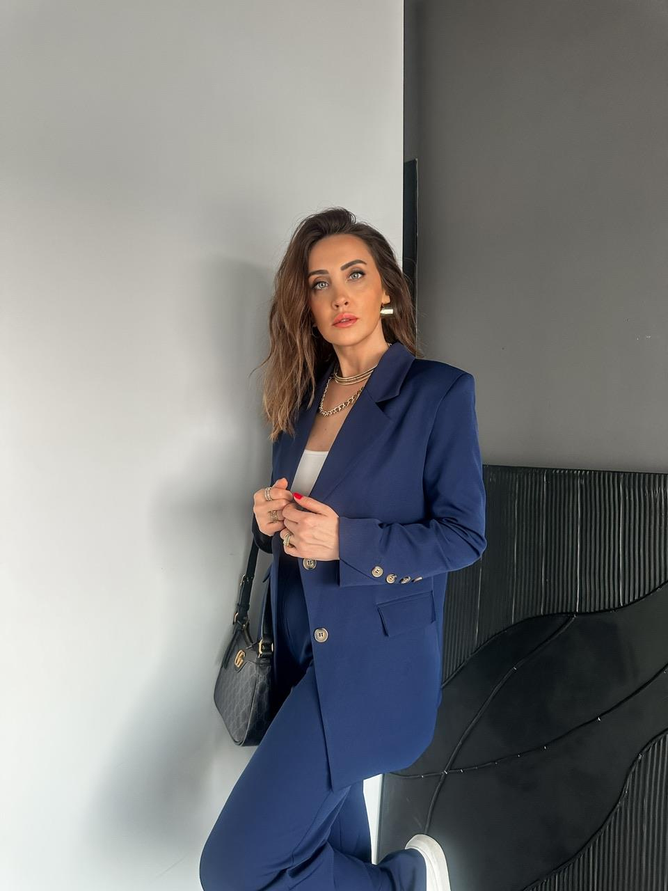 Lacivert  Asimetrik Düğmeli Şık Takım