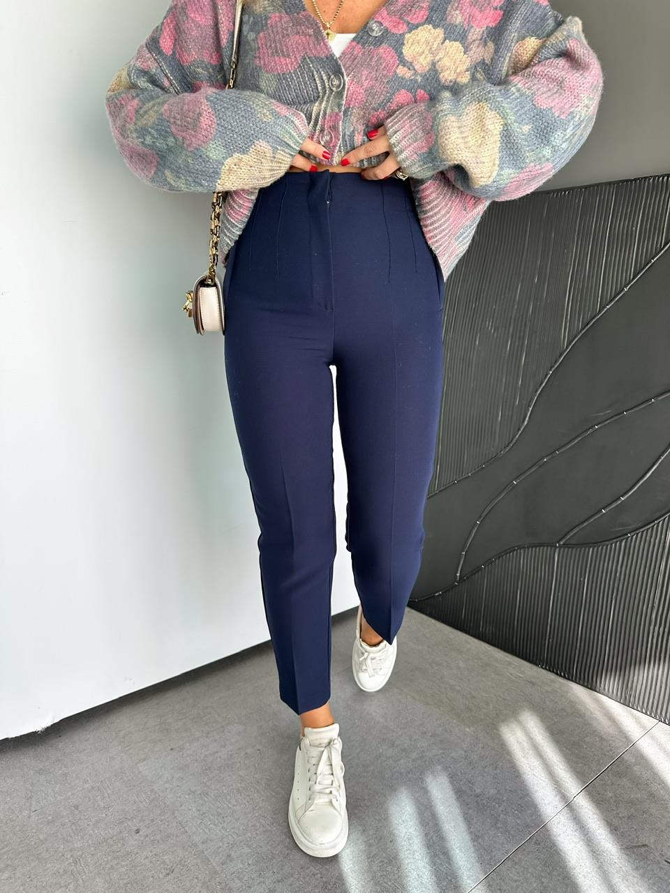 Lacivert Fileto Detaylı Kumaş Pantolon