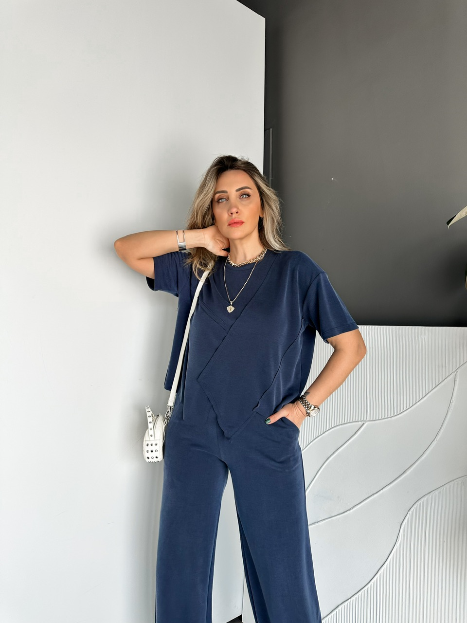 Lacivert Parça Dikişli Asimetrik Modal Takım
