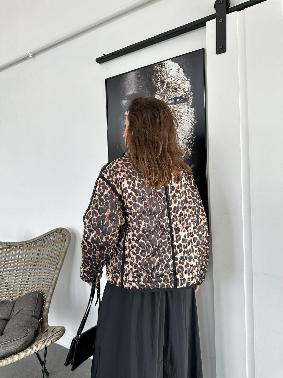 Leopar Kapitone Şişme Mont