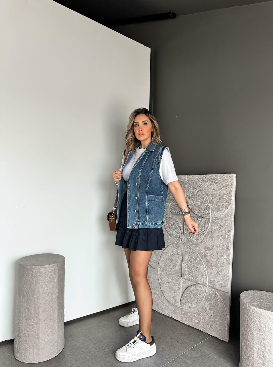 Mavi Düğmeli Geniş Cepli Kot Yelek