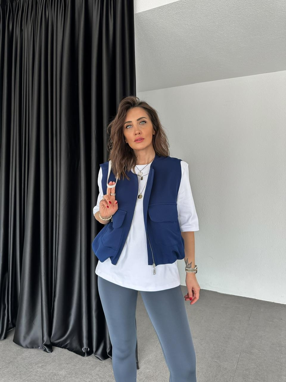 Mavi Kapak Cepli Büzgülü Yelek