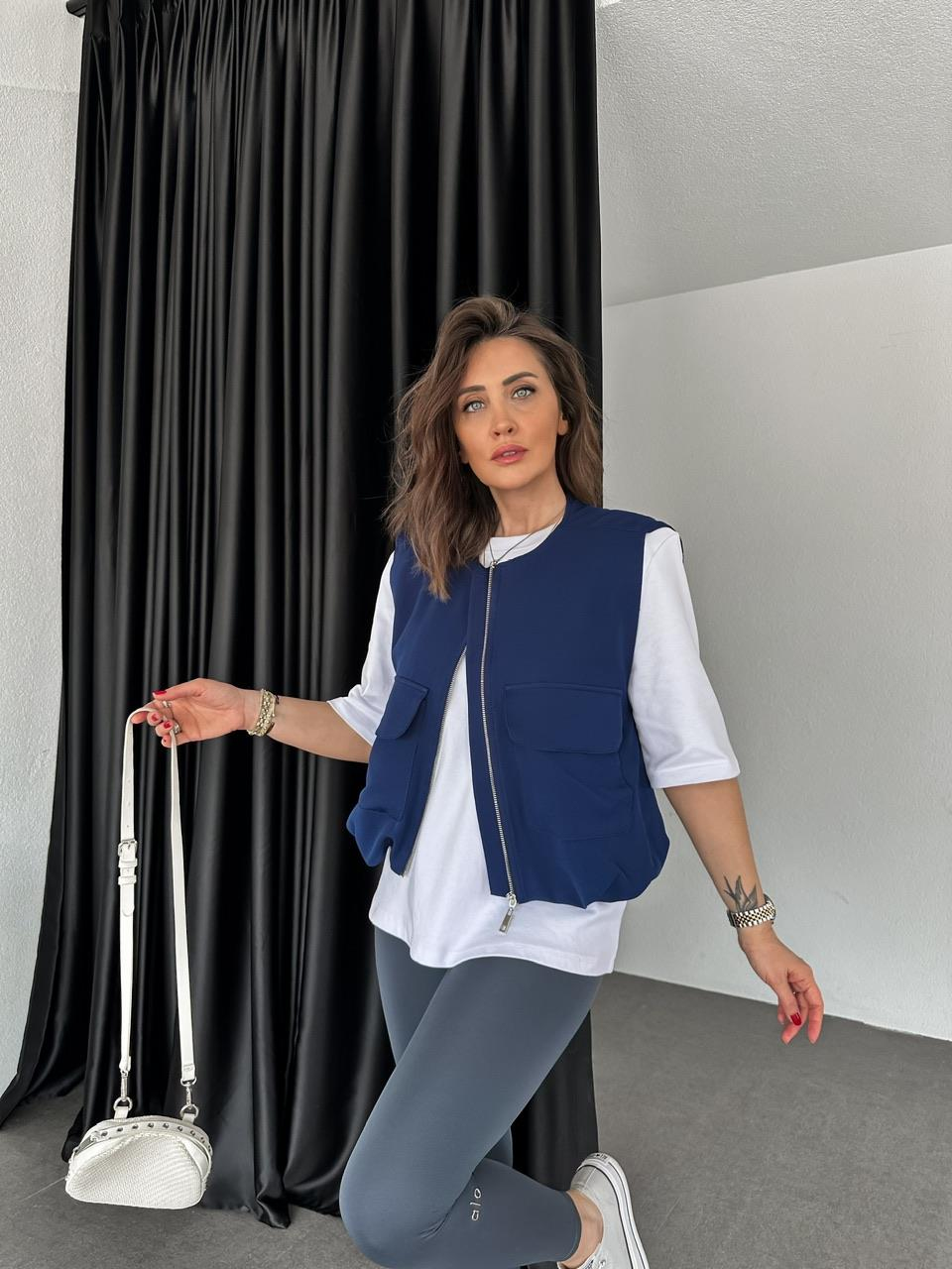 Mavi Kapak Cepli Büzgülü Yelek