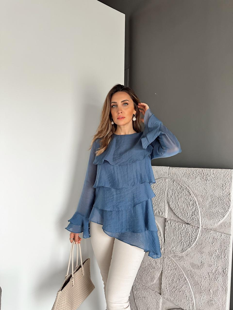 Mavi Volanlı Asimetrik Bluz
