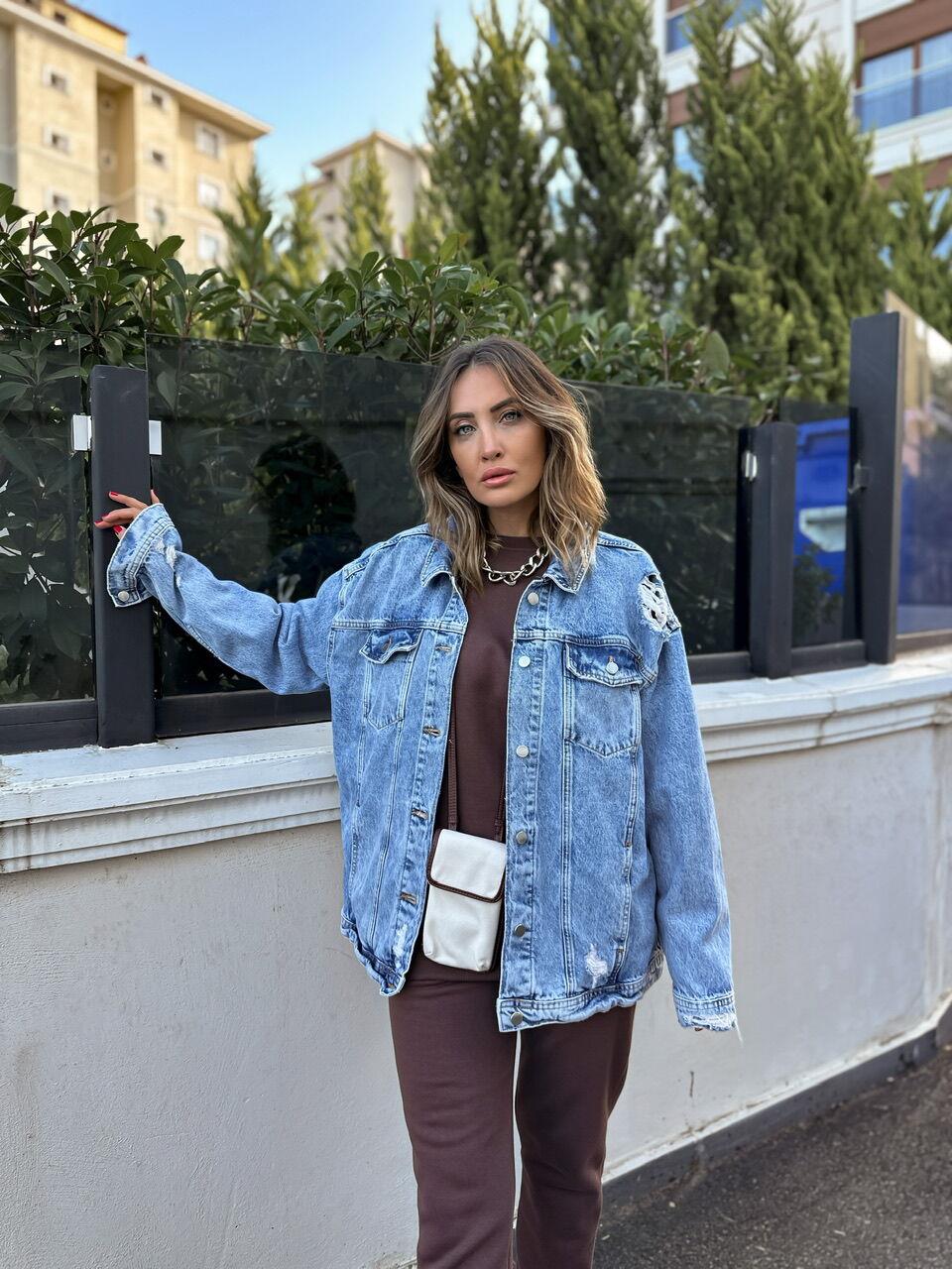 Mavi Yırtıklı Oversize Ceket