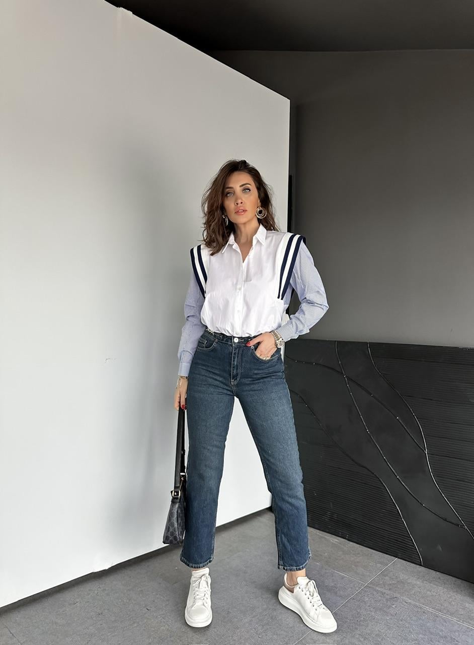 Mavi Zincir Aksesuarlı Jean