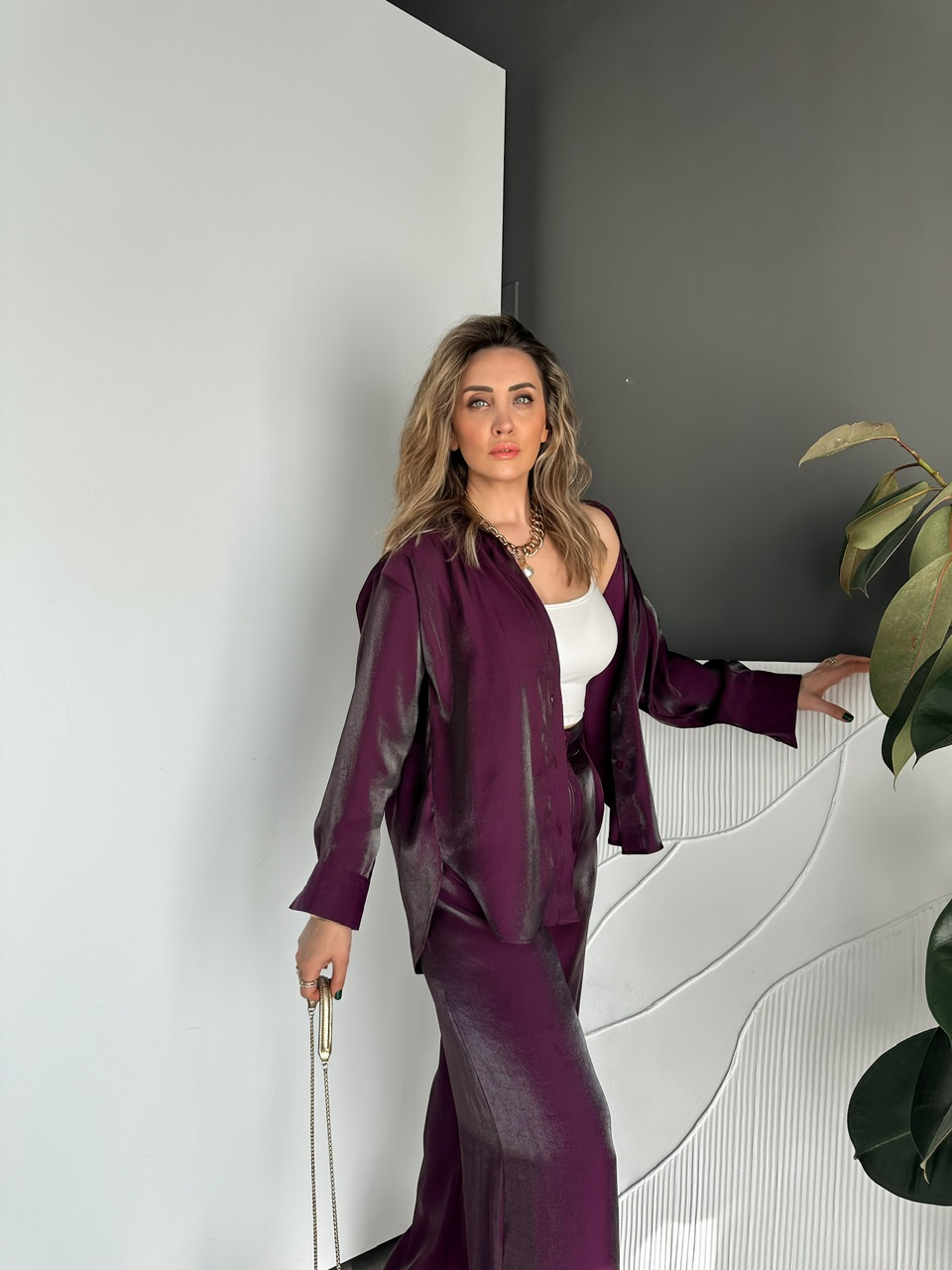 Mürdüm Saten Gömlekli Bol Pantolon Takım