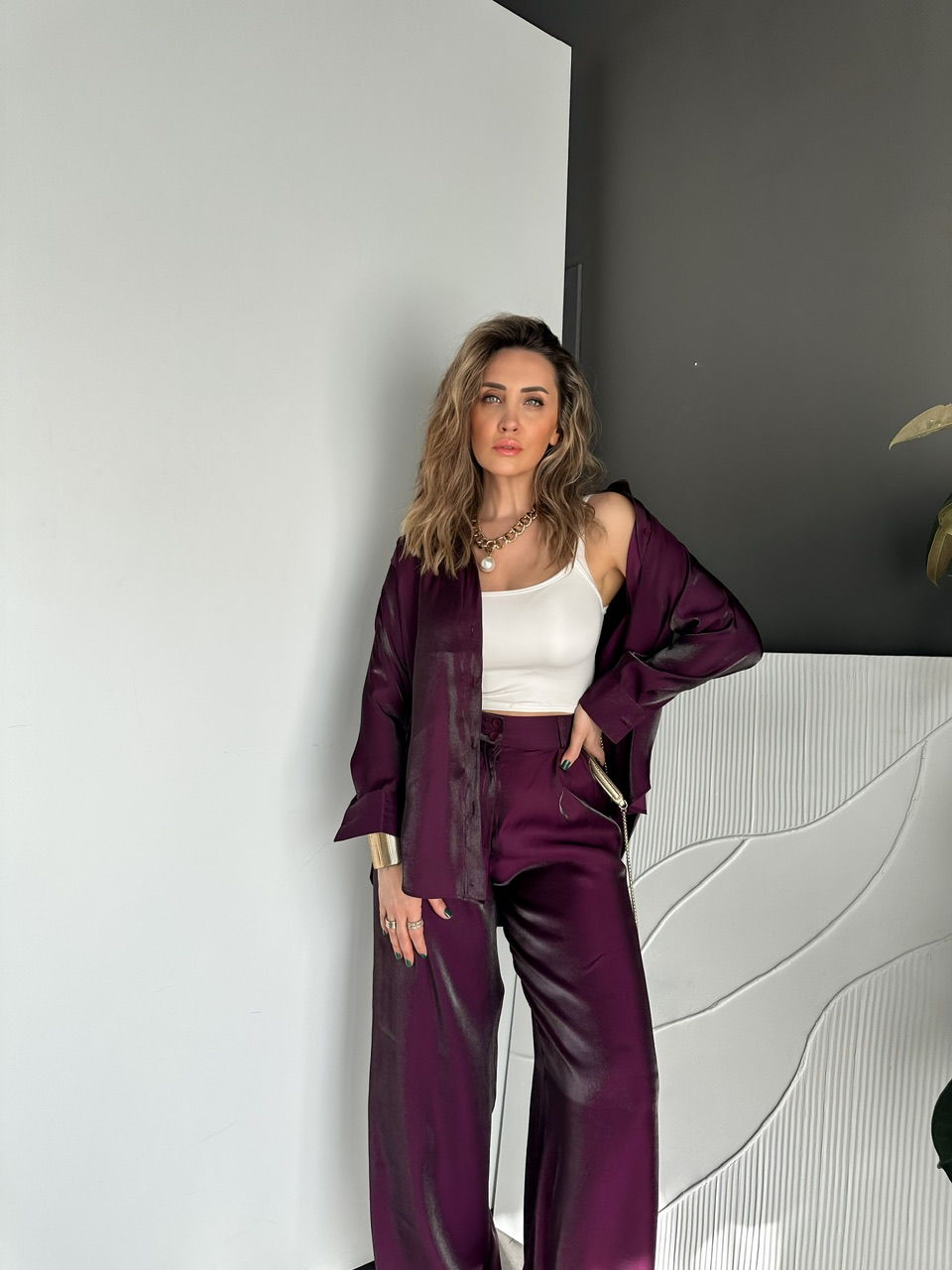 Mürdüm Saten Gömlekli Bol Pantolon Takım