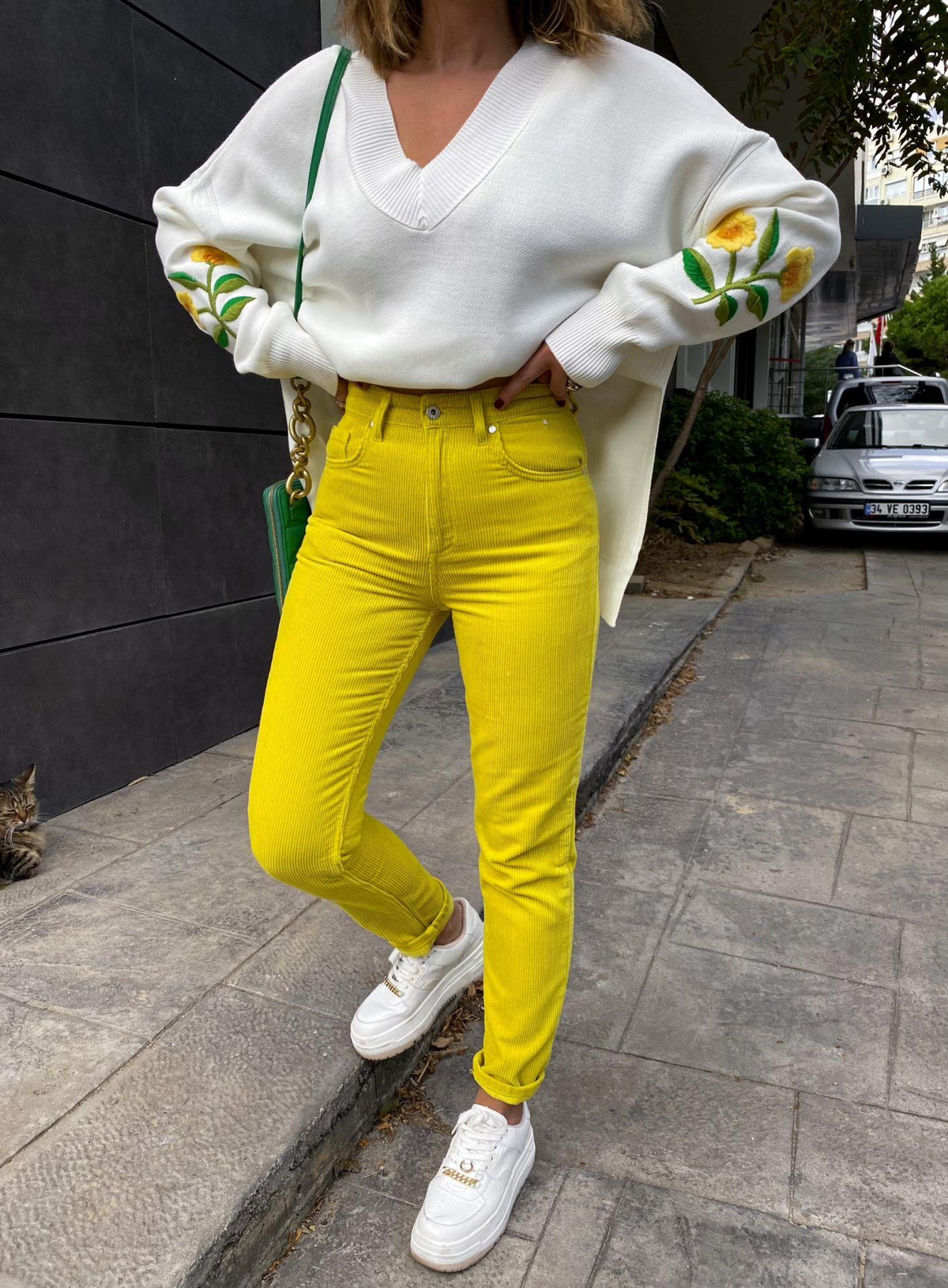 Neon Sarı Fitilli Kadife Pantolon