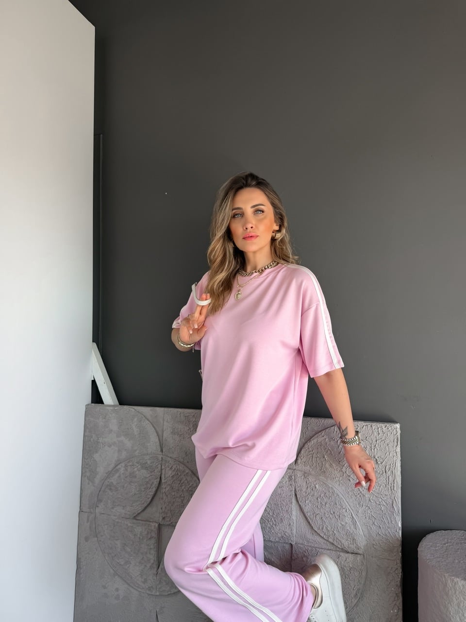 Pembe Beyaz Biyeli Modal Basic Takım