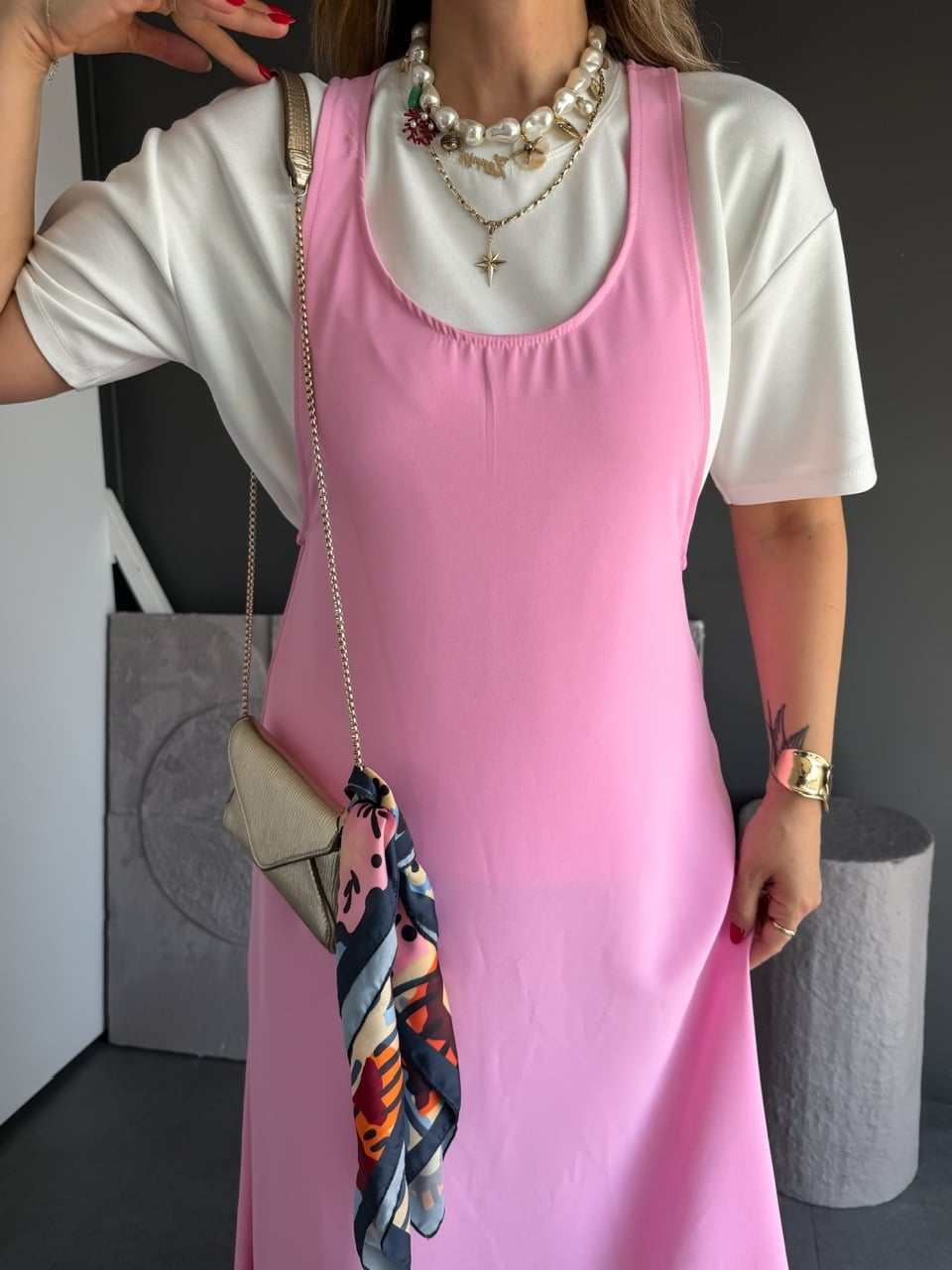 Pembe Tshirtlü Askılı Basic Elbise