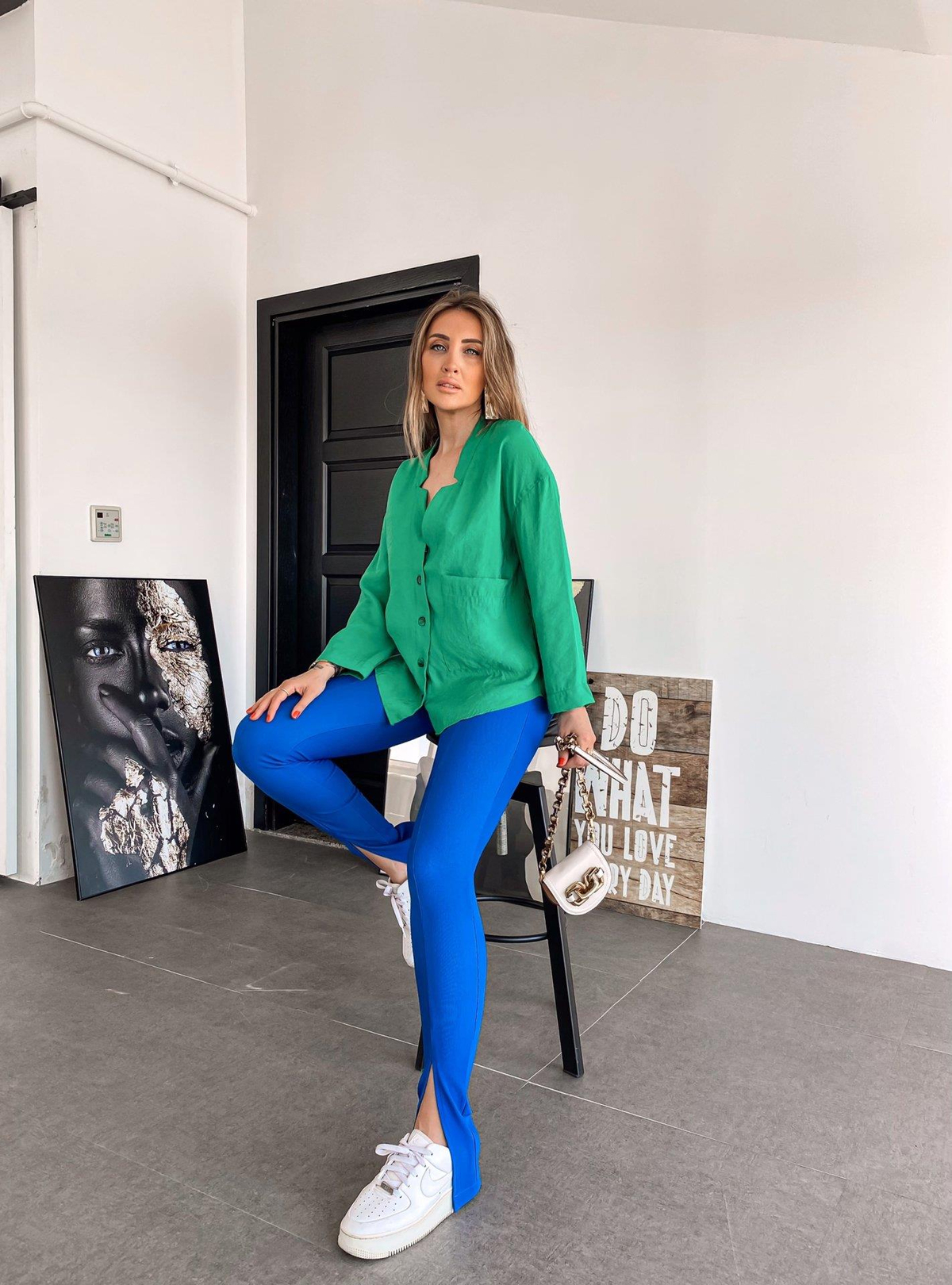 Saks Rengi Yırtmaçlı Likralı Pantolon