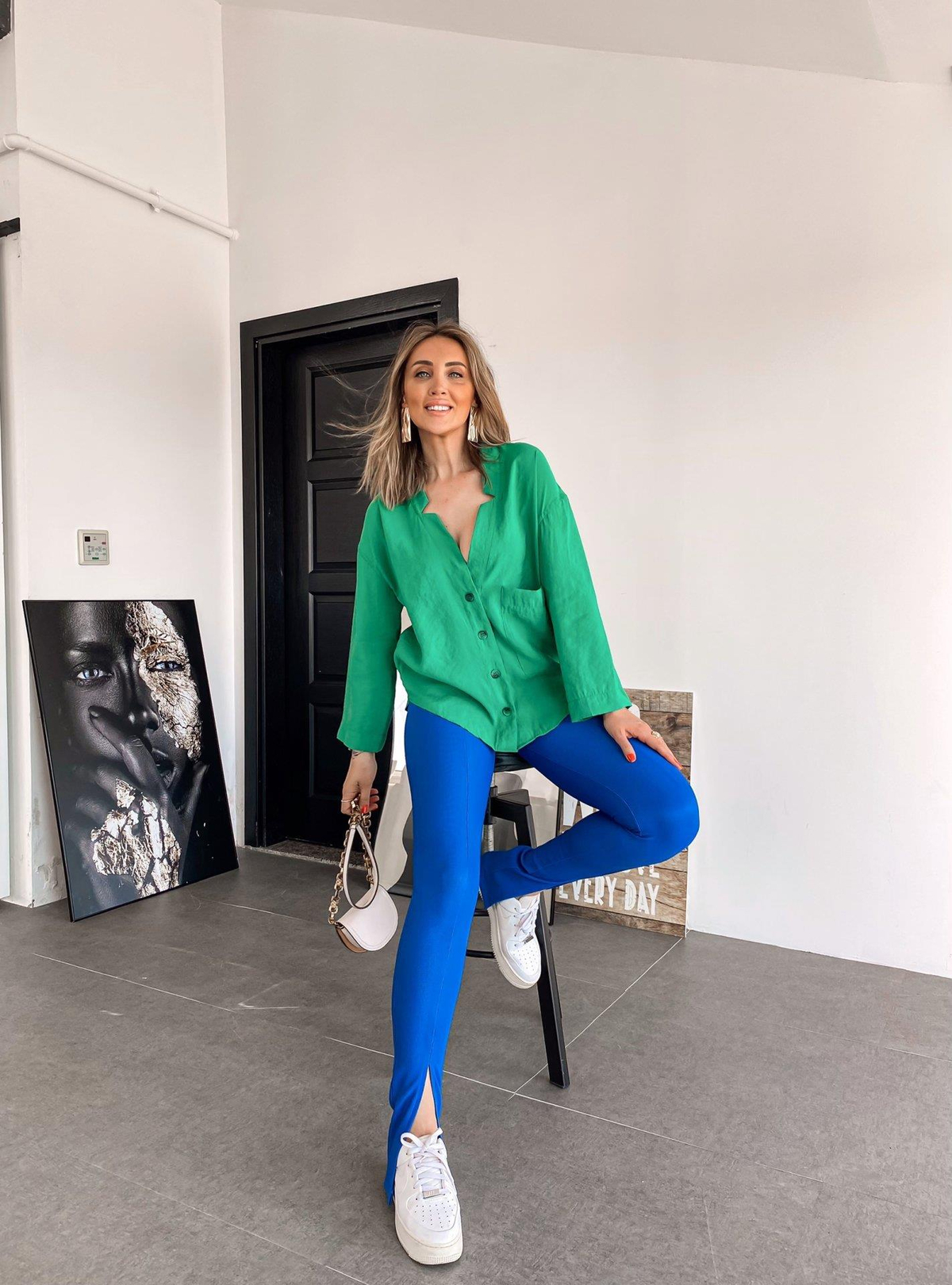 Saks Rengi Yırtmaçlı Likralı Pantolon