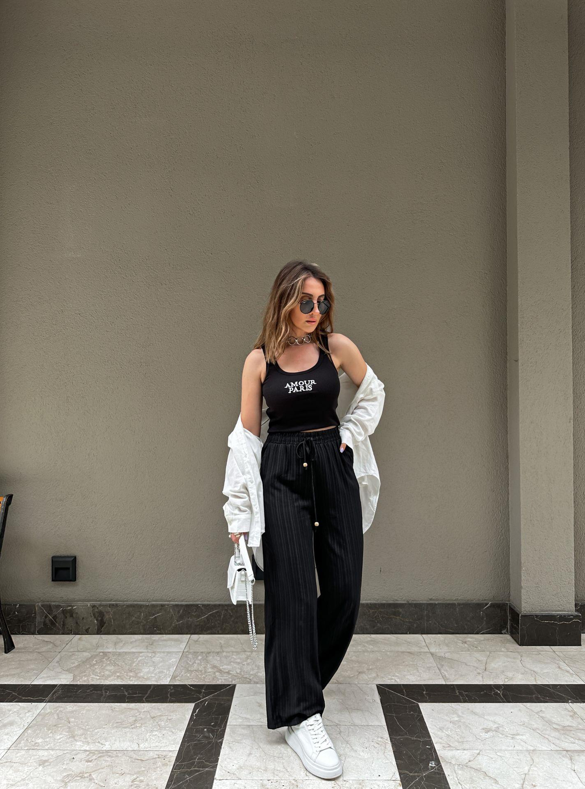 Siyah Amour Crop