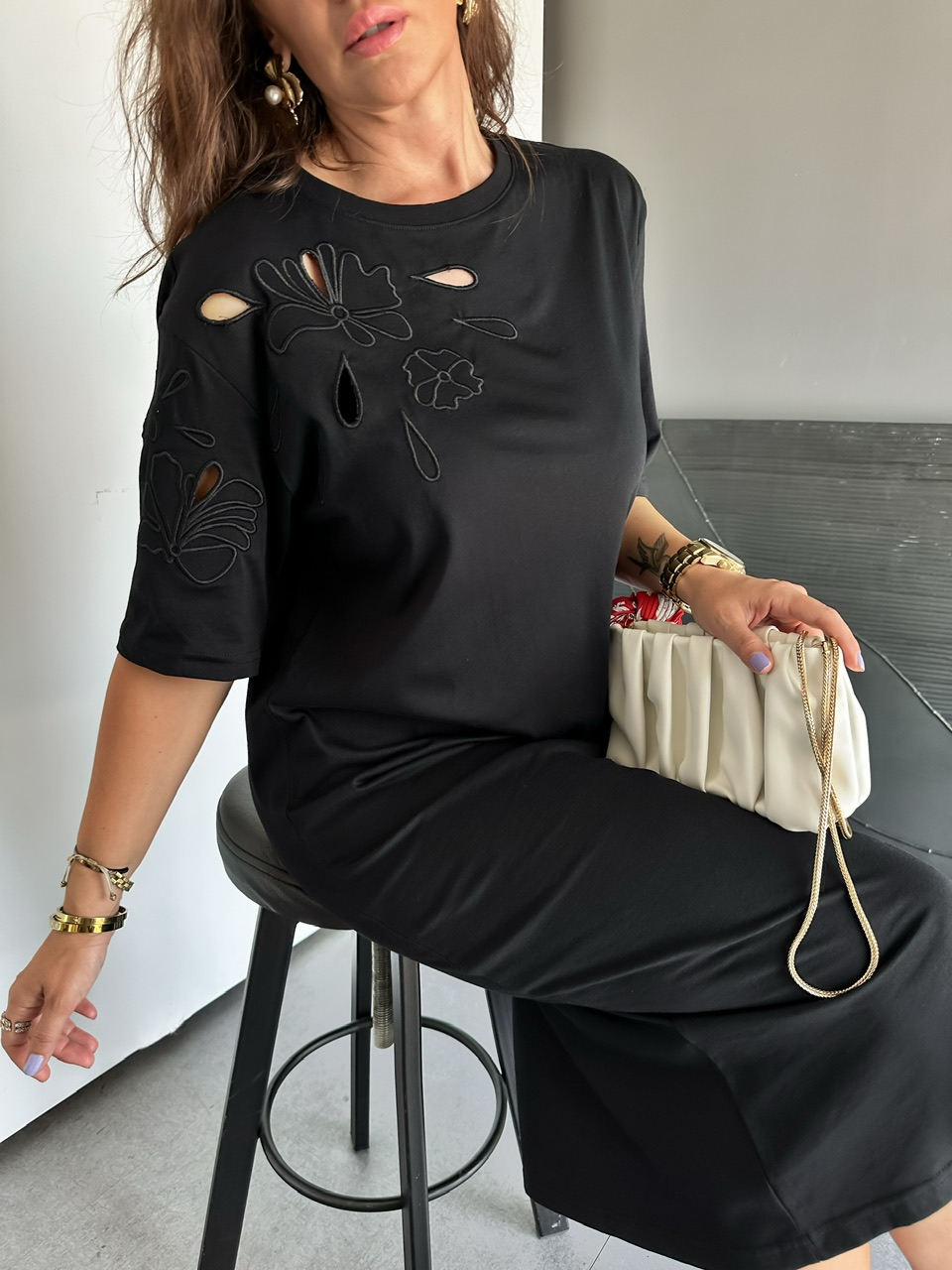Siyah Çiçek Nakışlı Cotton Elbise