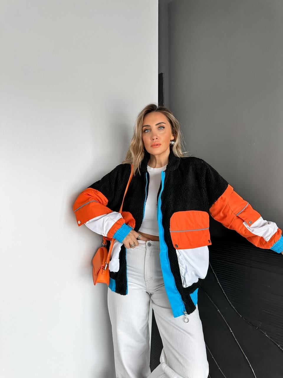 Siyah Çok Renkli Marka Model Mont