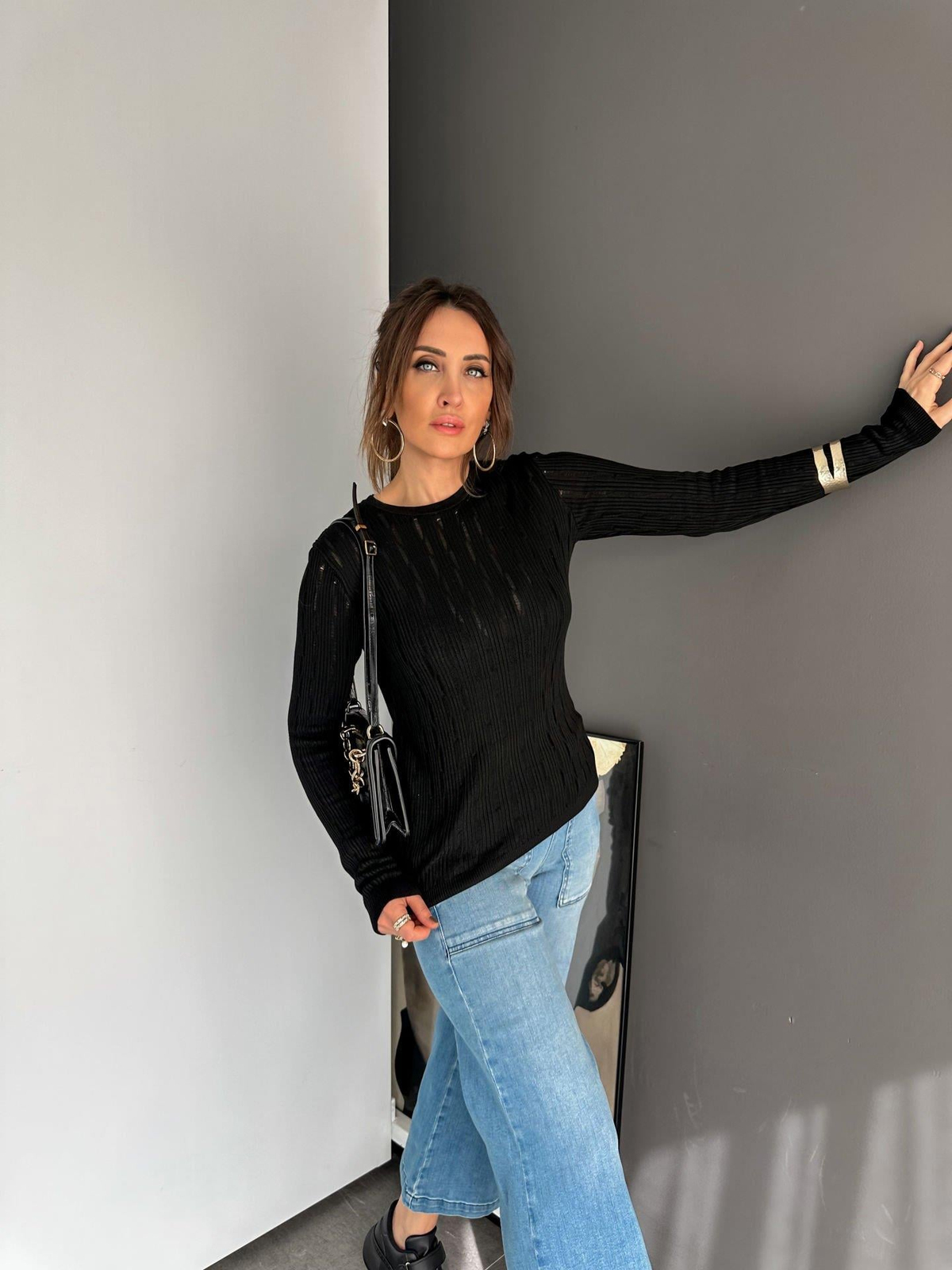 Siyah Dokulu İnce Triko
