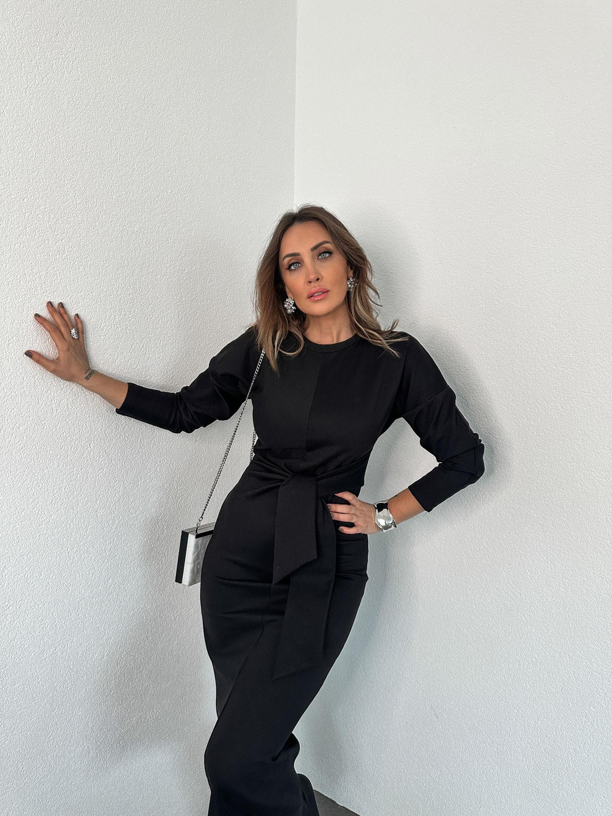Siyah Düğüm Detaylı Likralı Elbise