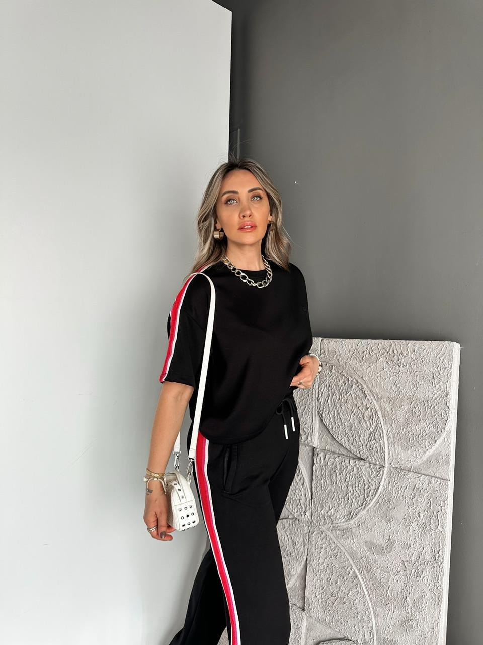 Siyah File Şeritli Çıtçıtlı Premium Takım