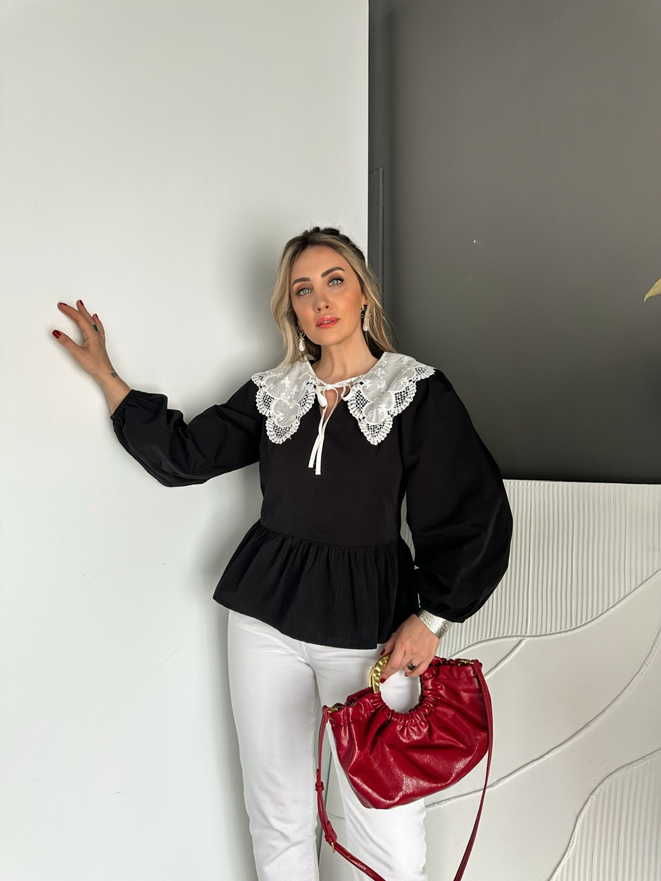 Siyah Fisto Yakalı Orijinal Bluz