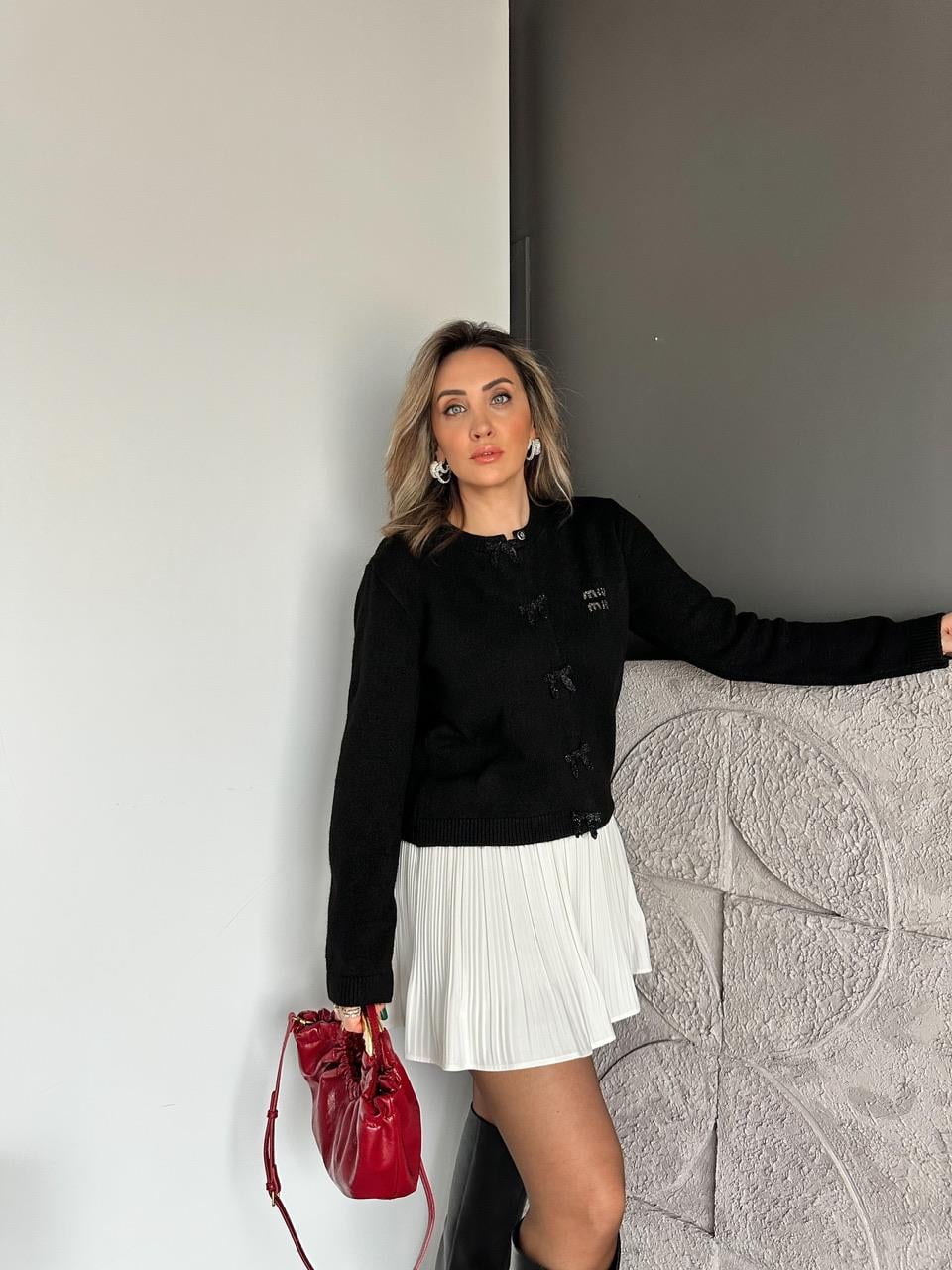 Siyah Fiyonklu Miu Hırka
