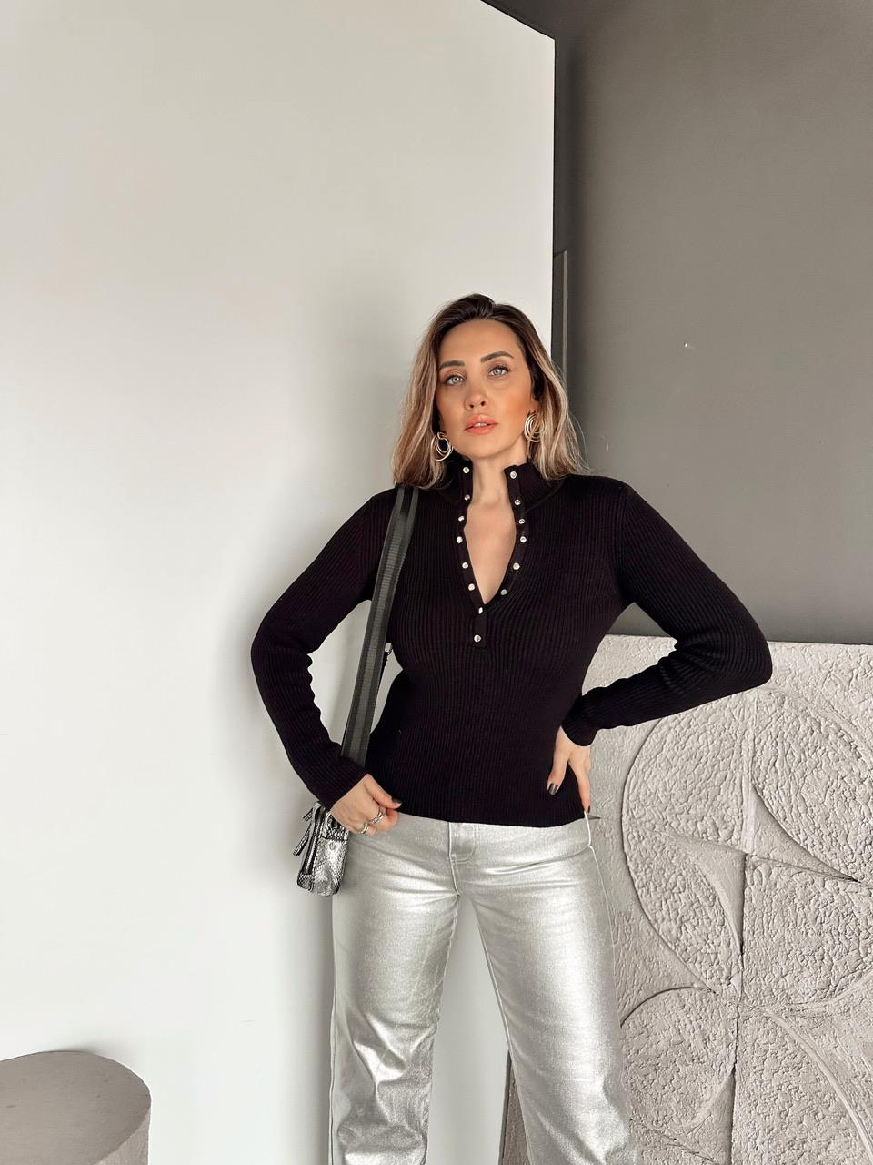 Siyah Gold Çıtçıtlı Fitilli Kazak