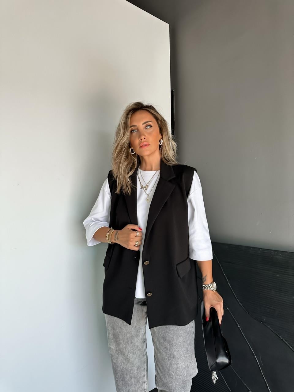 Siyah Gold Düğmeli Casual Yelek